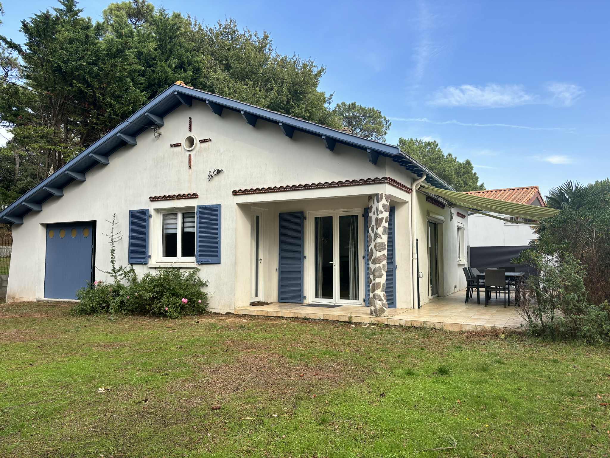 Maison de vacances sous les pins pour 9 personnes à La Tranche sur Mer dans le secteur de La Grière